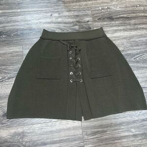 Few Moda Green Knit Skirt with pockets